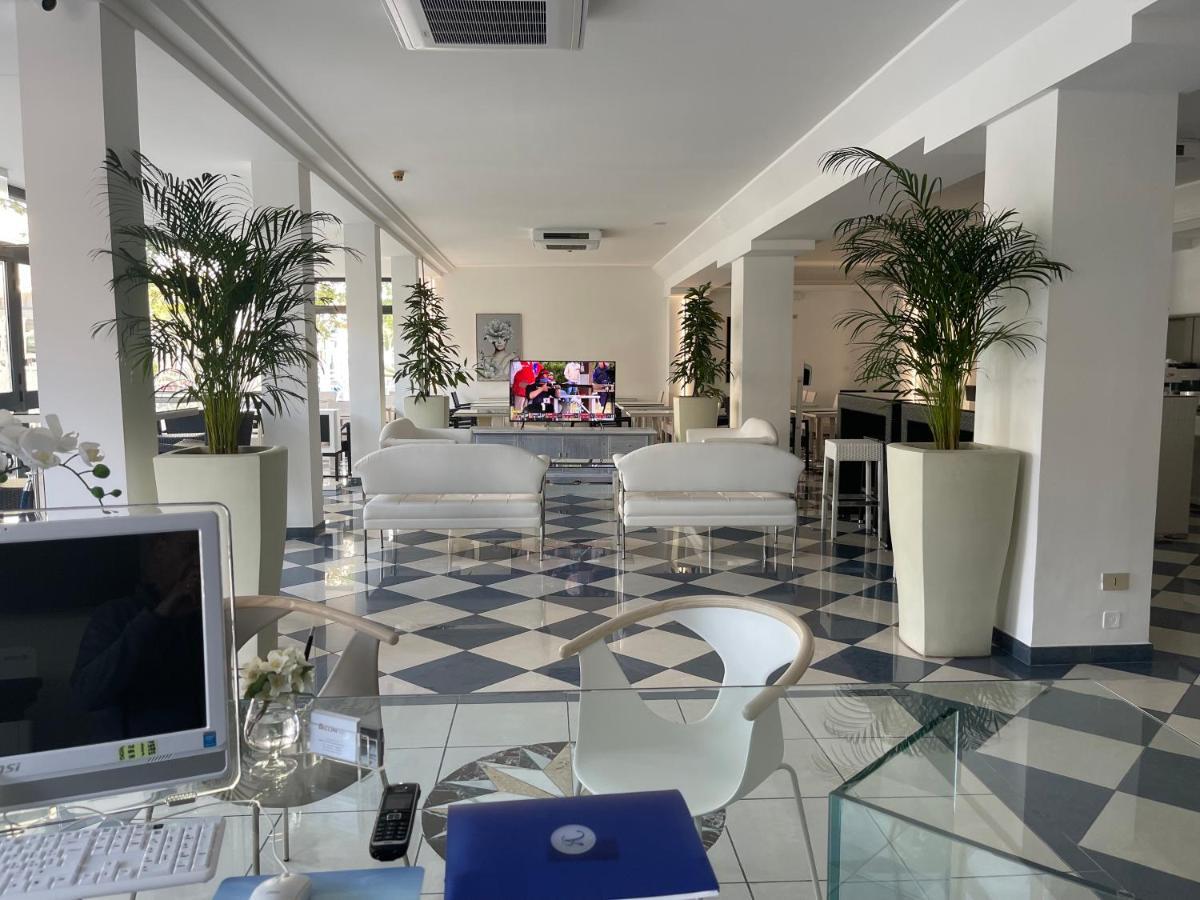 Hotel Athena Λινιάνο Σαμπιαντόρο Εξωτερικό φωτογραφία